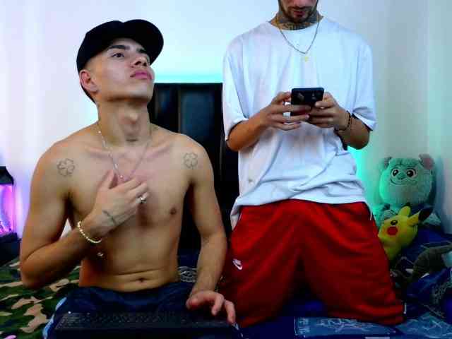 RereekandRoderic... Live Webcam on BongaCams