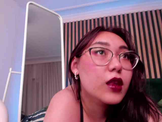 YukiLewd webcam