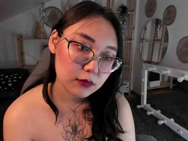 YukiLewd webcam