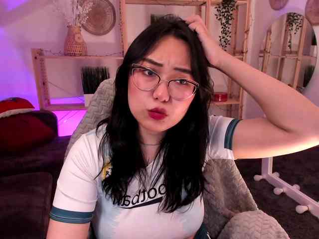 YukiLewd webcam