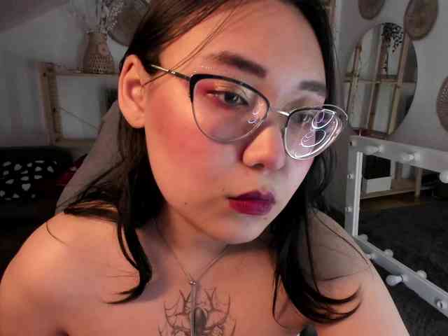YukiLewd webcam
