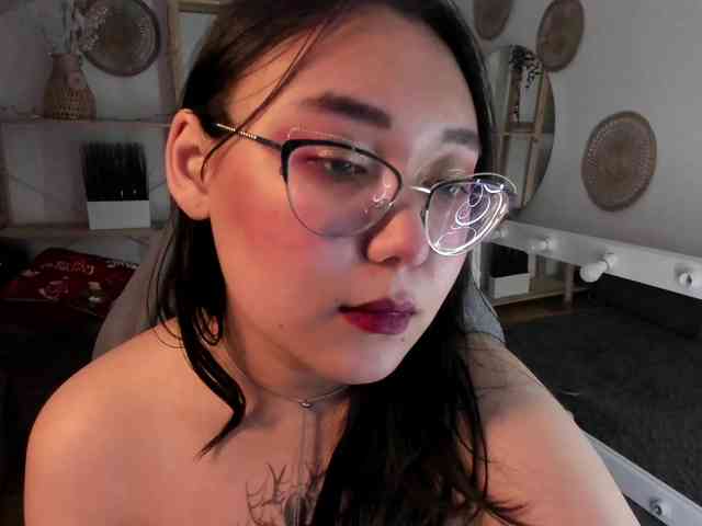 YukiLewd webcam