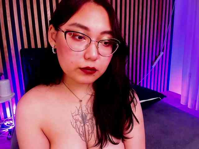 YukiLewd webcam