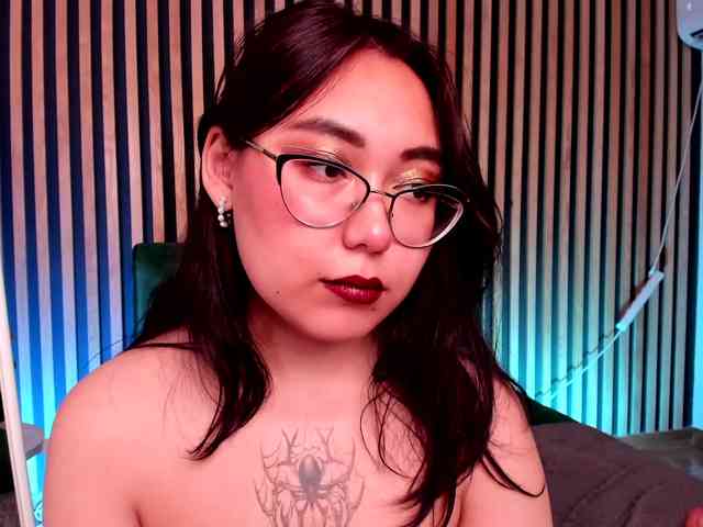YukiLewd webcam