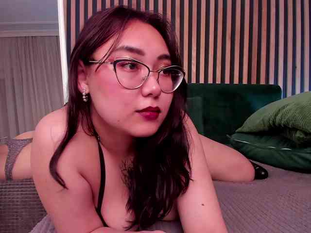 YukiLewd webcam