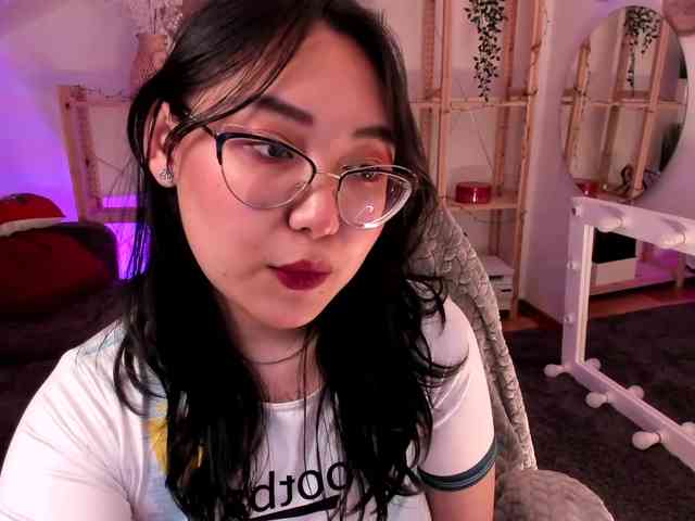 YukiLewd webcam