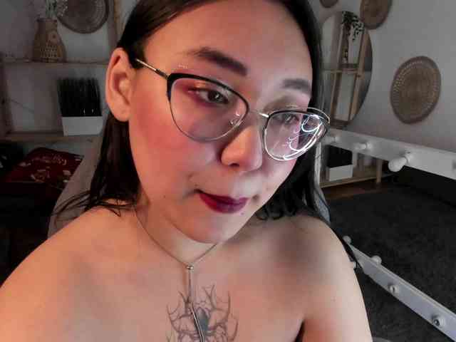 YukiLewd webcam