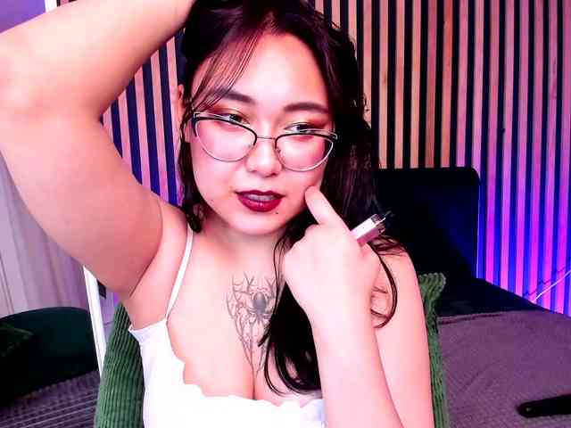 YukiLewd webcam