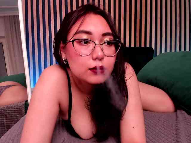 YukiLewd webcam