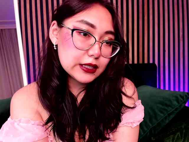 YukiLewd webcam