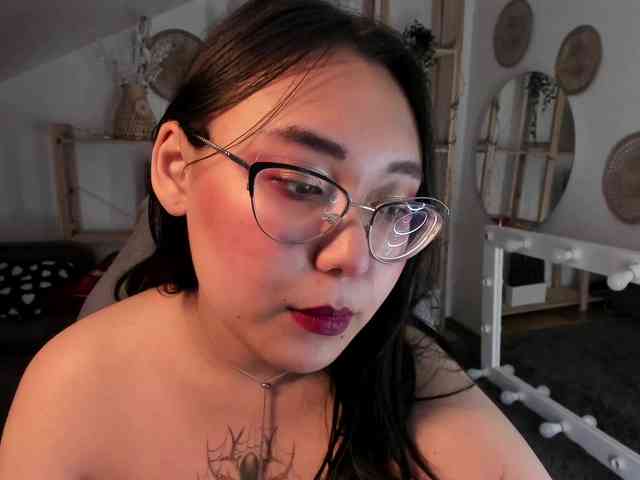 YukiLewd webcam