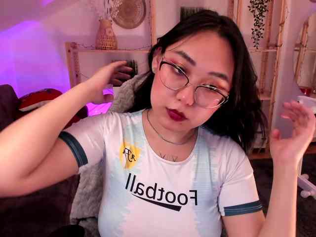 YukiLewd webcam