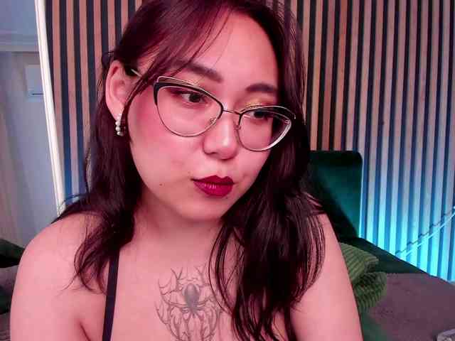 YukiLewd webcam