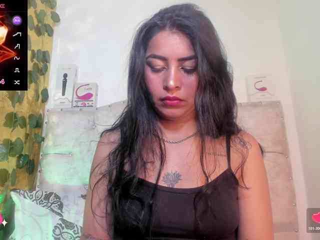 criistallconnorr webcam