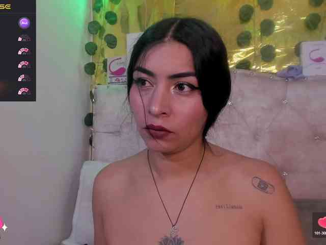 criistallconnorr webcam