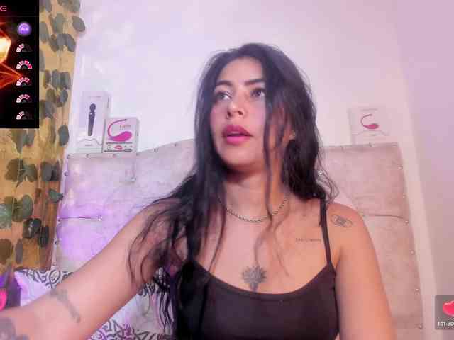criistallconnorr webcam