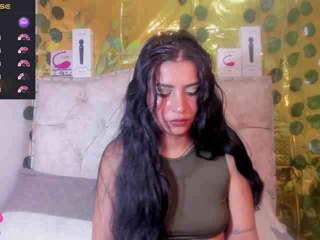 criistallconnorr webcam