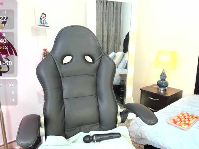 Misscandy7's BongaCams show and profile