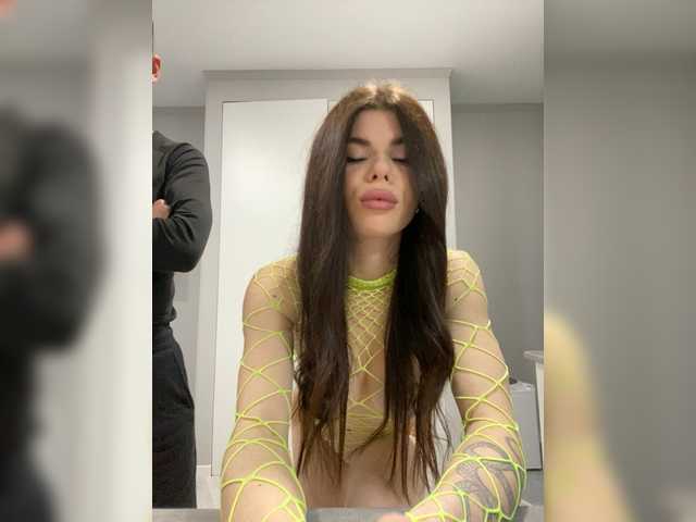 Gummy-Bears's BongaCams show and profile