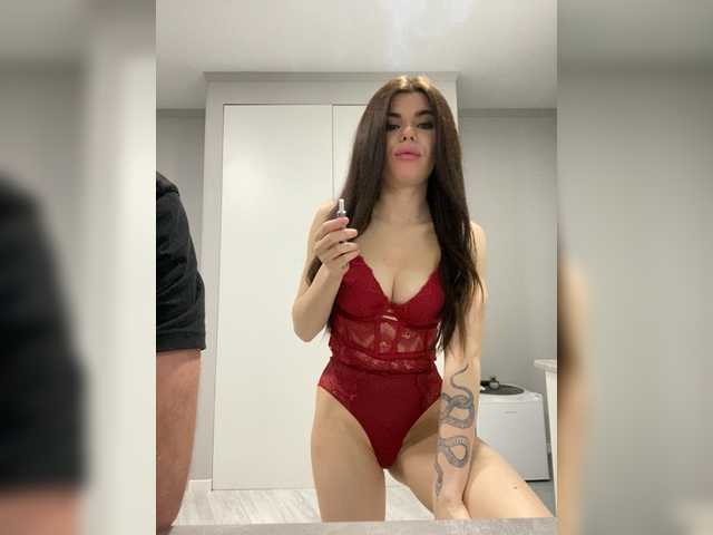 Gummy-Bears's BongaCams show and profile