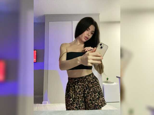 Sex chat gratuit in direct cu Gummy-Bears pe BongaCams