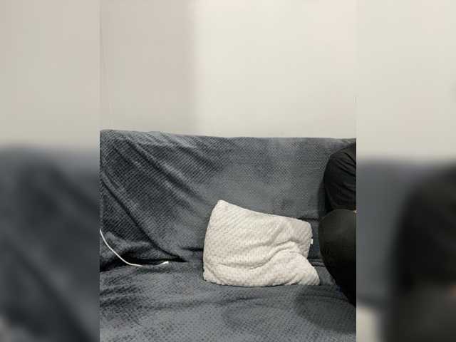 Gummy-Bears's BongaCams show and profile