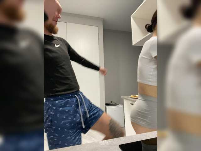 Gummy-Bears's BongaCams show and profile