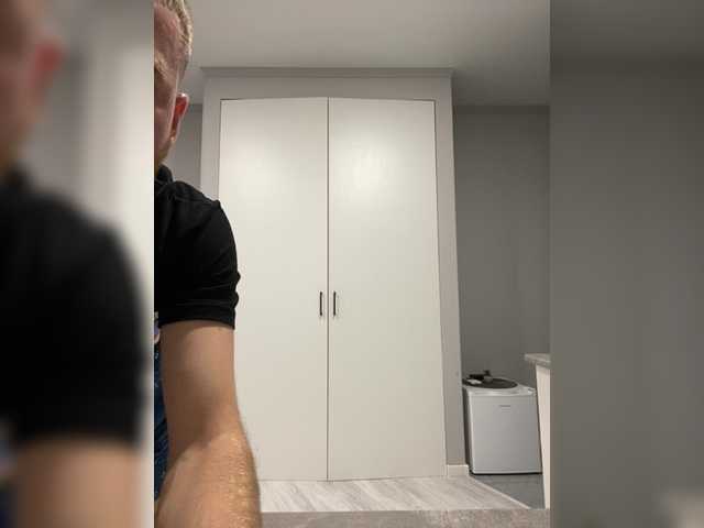 Gummy-Bears's BongaCams show and profile