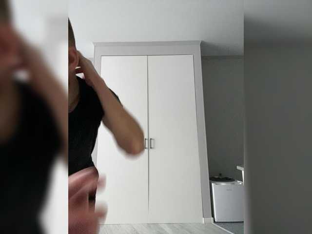 Gummy-Bears's BongaCams show and profile