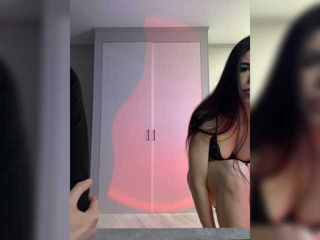 Gummy-Bears's BongaCams show and profile