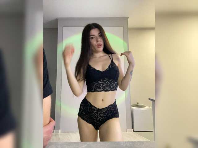 Gummy-Bears's BongaCams show and profile