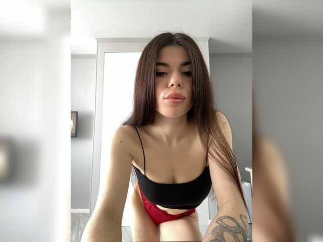 Gummy-Bears's BongaCams profile