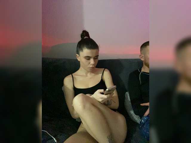 Gummy-Bears's BongaCams show and profile