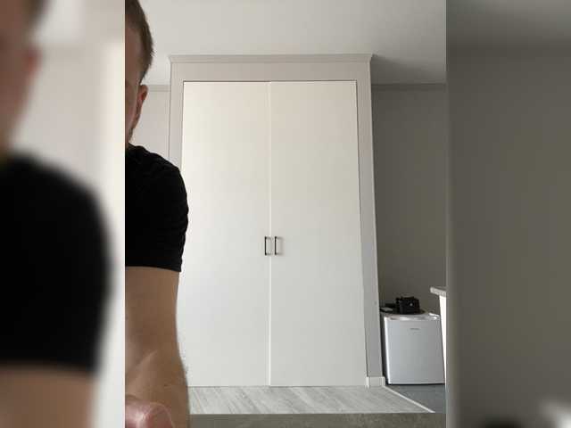 Gummy-Bears live cam profile