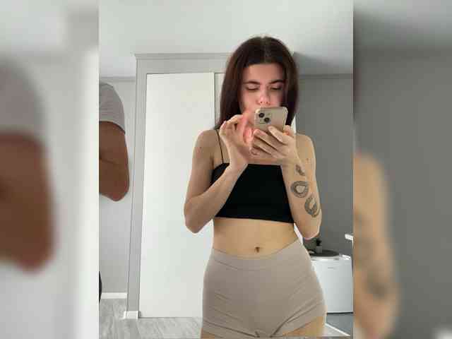 Gummy-Bears Live Webcam on {site_name}