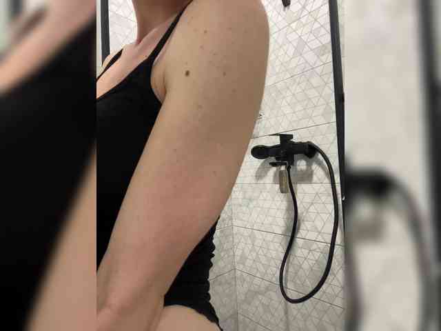 Gummy-Bears Live Webcam on BongaCams Gummy-Bears Live Webcam on BongaCams