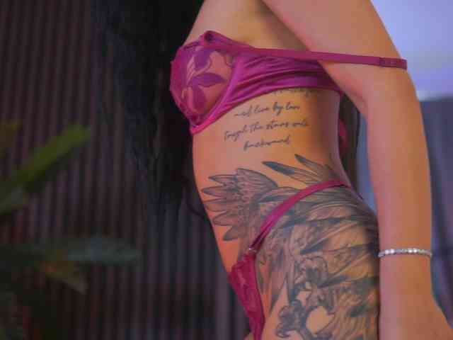RheaSinn webcam