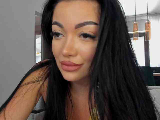 RheaSinn webcam