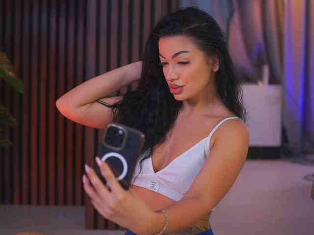 RheaSinn webcam