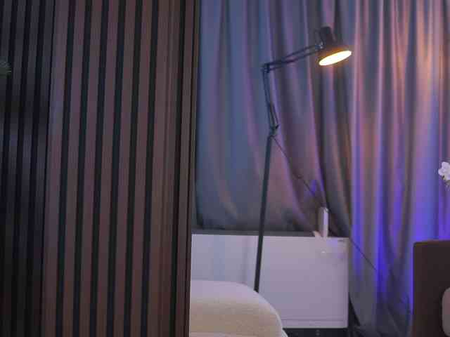 RheaSinn webcam