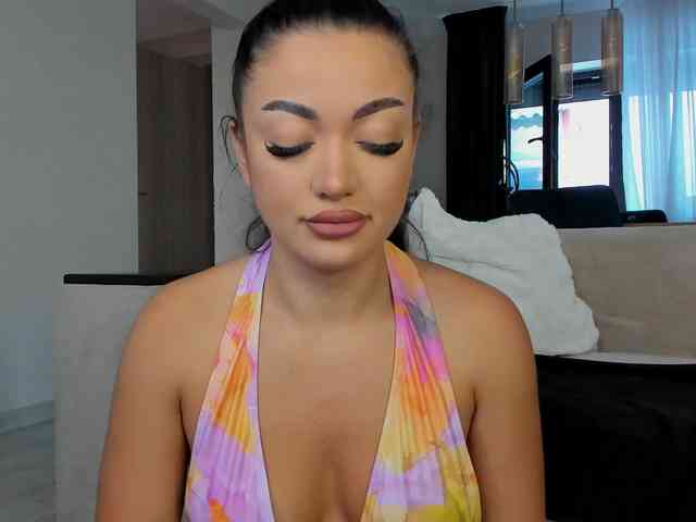 RheaSinn webcam