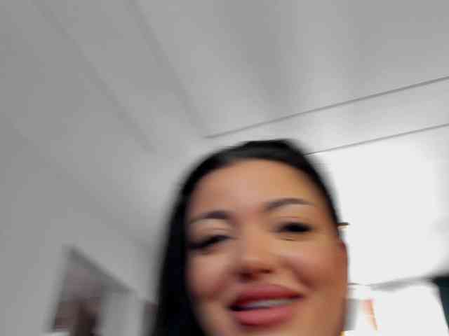 RheaSinn webcam