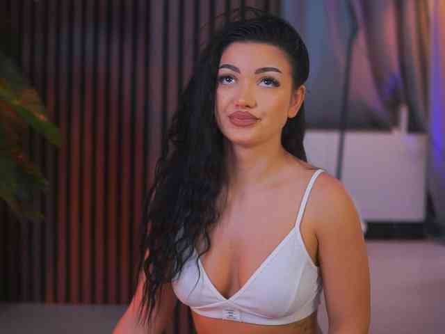 RheaSinn webcam
