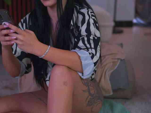 RheaSinn webcam
