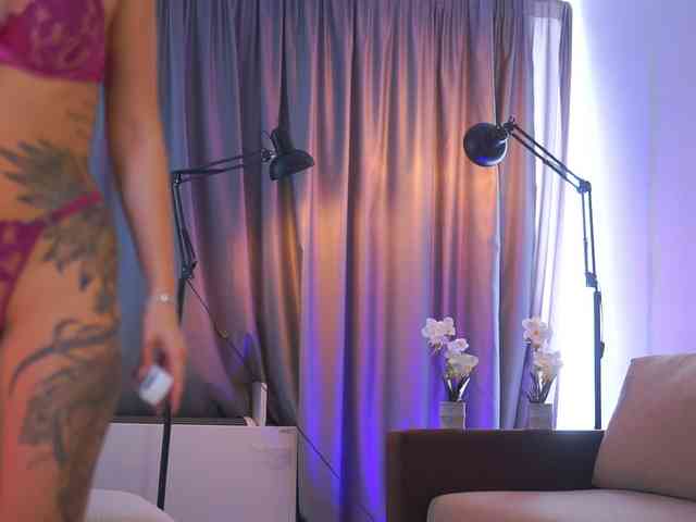RheaSinn webcam