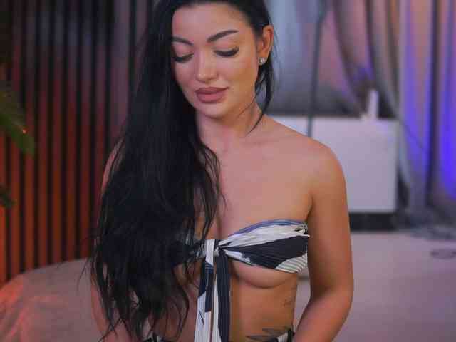 RheaSinn webcam
