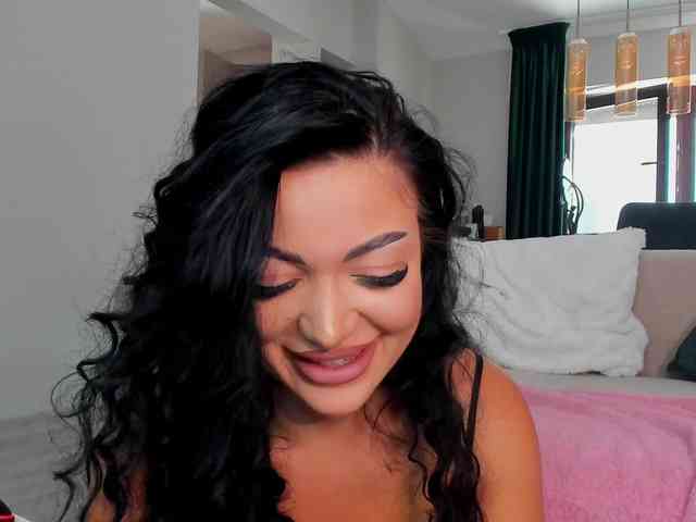 RheaSinn webcam