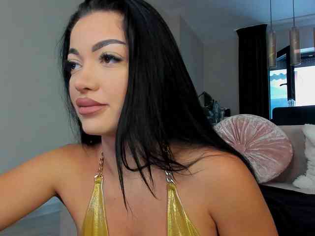 RheaSinn webcam