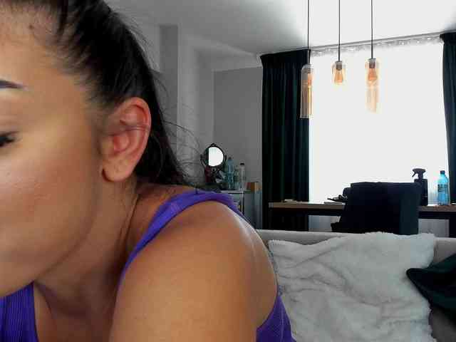 RheaSinn webcam