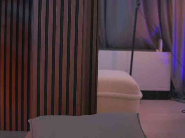 RheaSinn webcam